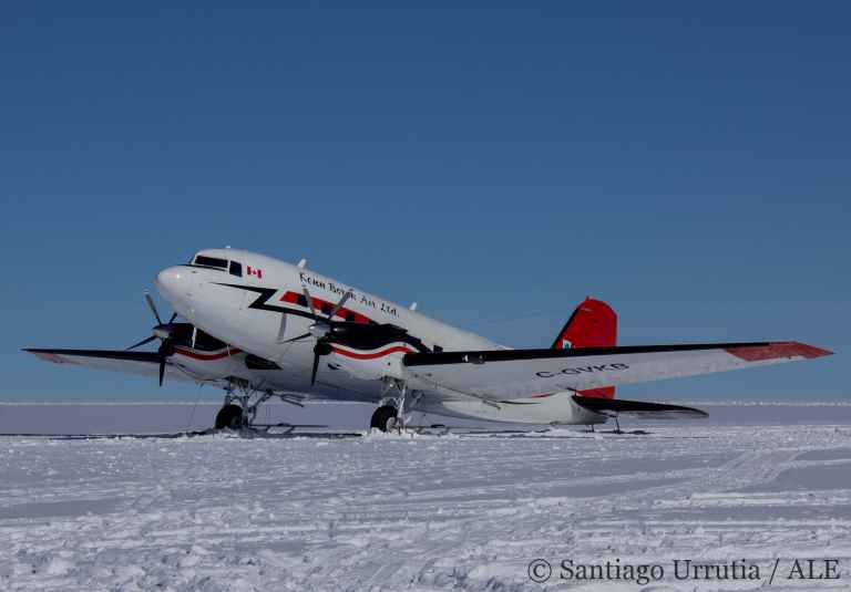 ALE_4_Santiago Urrutia-ALE_RTD_Basler_BT-67_aircraft_UnionGlacier2-e-resize