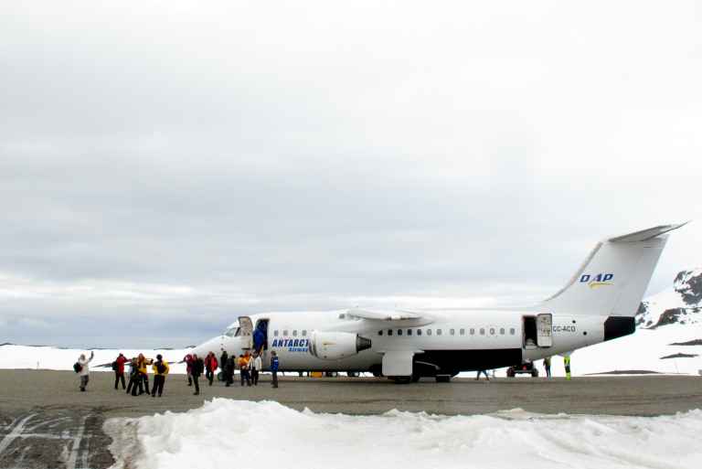 SW_3_Loli_Figueroa_ALL_airplane_Antarctica-e