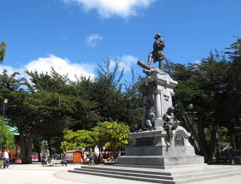 SW_3_SW_RTD_Punta-Arenas-Plaza-Armas