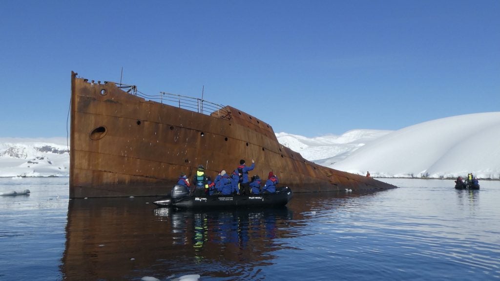 Governoren shipwreck at Foyn Harbour in Antarctica